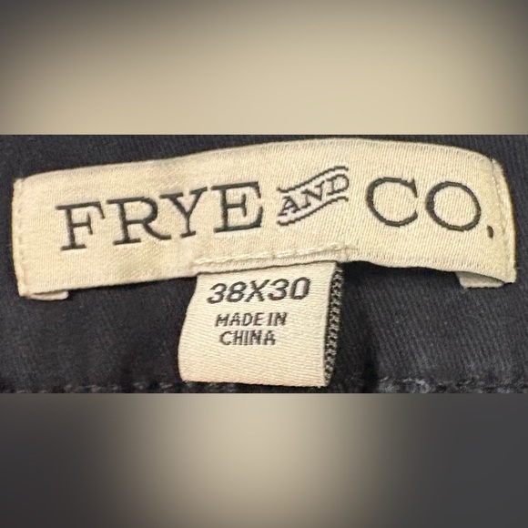 FRYE AND CO. Men's Dark Cargo Pants - Picture 2 of 4